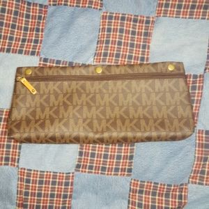 Michael Kors trolley suitcase bag attachment